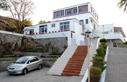 фото отеля Hotel Karnavati