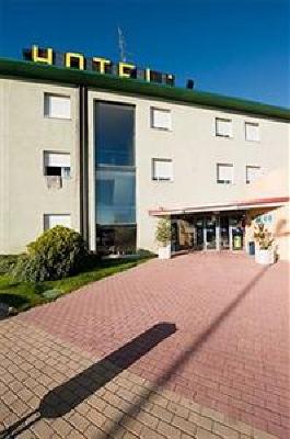фото отеля Rey Arturo Hotel