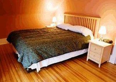 фото отеля Dolan's Inn and Suites