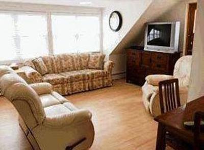 фото отеля Dolan's Inn and Suites