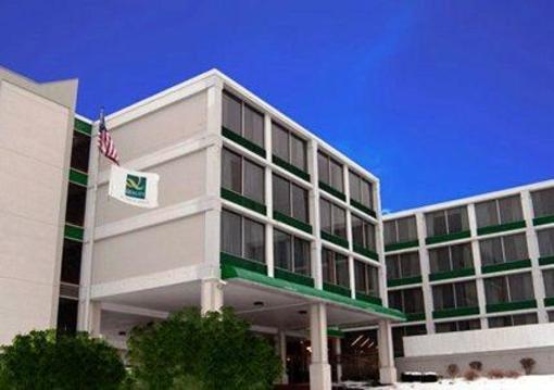 фото отеля Quality Inn and Conference Center