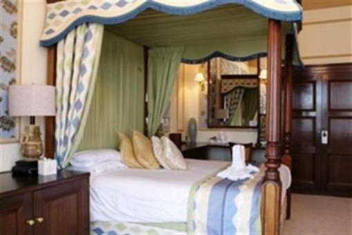 фото отеля Tudor House Hotel