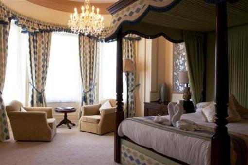фото отеля Tudor House Hotel