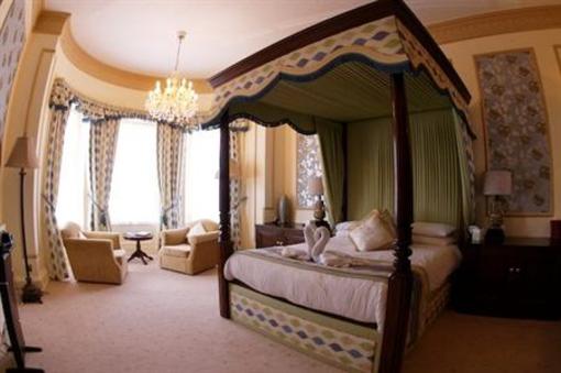 фото отеля Tudor House Hotel