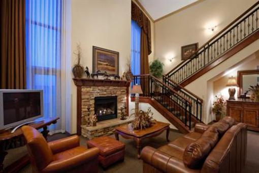 фото отеля Clubhouse Hotel and Suites