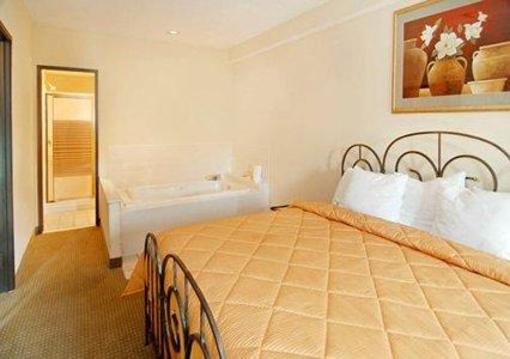 фото отеля Comfort Suites and Inn Altavista