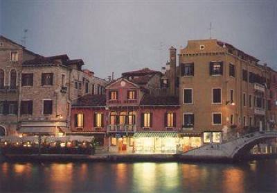 фото отеля Hotel Canal Venice