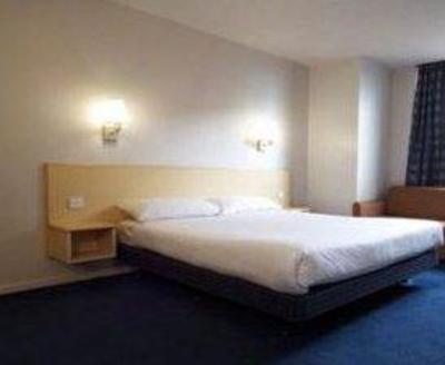 фото отеля Travelodge Birmingham Central