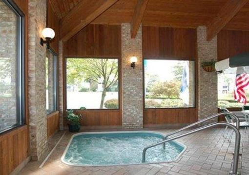 фото отеля Rodeway Inn Wooster