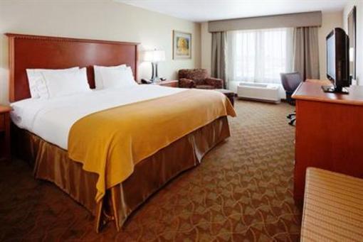 фото отеля Holiday Inn Express & Suites Mason City