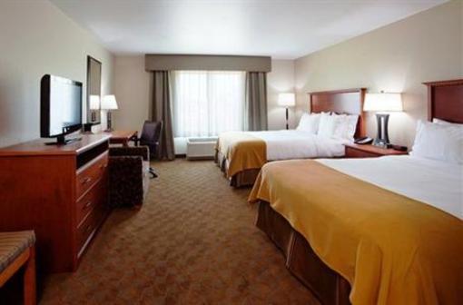 фото отеля Holiday Inn Express & Suites Mason City