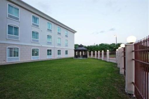 фото отеля Holiday Inn Express Hotel & Suites Woodward
