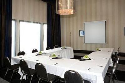 фото отеля Sandman Signature Hotel Toronto Airport
