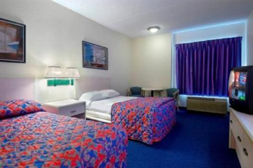 фото отеля Red Roof Inn Gainesville