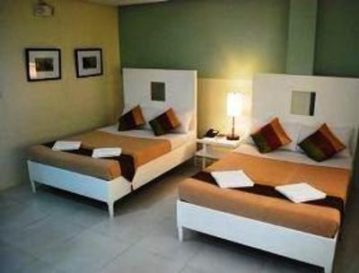 фото отеля Empire Suites