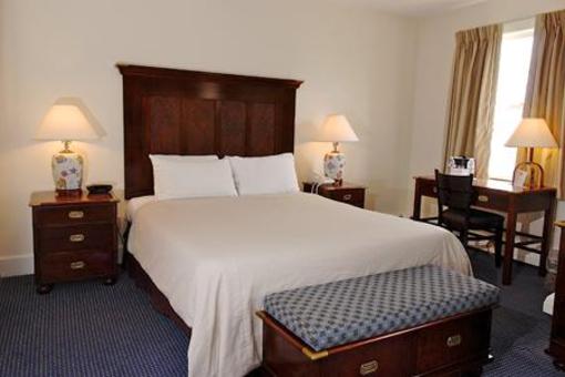фото отеля Harborside Inn Newport