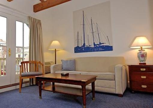 фото отеля Harborside Inn Newport