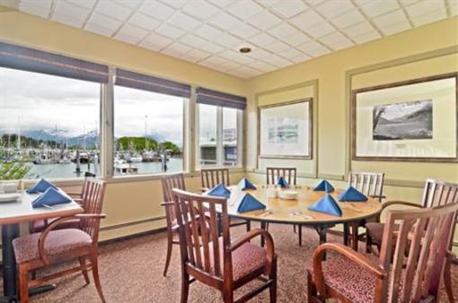 фото отеля BEST WESTERN Valdez Harbor Inn