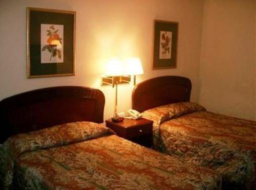 фото отеля America's Best Inns & Suites Foley