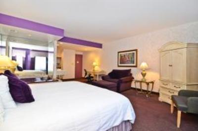 фото отеля BEST WESTERN Inn - On the Avenue