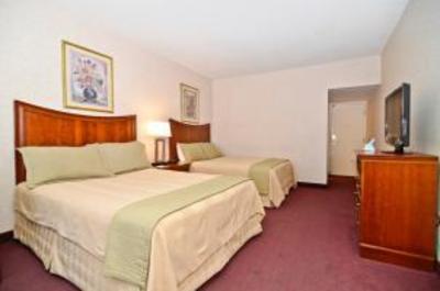 фото отеля BEST WESTERN Inn - On the Avenue