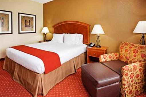 фото отеля Holiday Inn Express Pineville