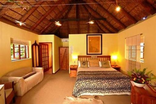 фото отеля French Lodge International George