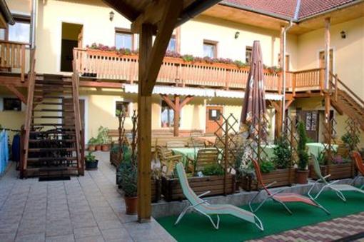 фото отеля Penzion Pod Hradem