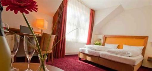 фото отеля Hotel Rieckmanns Gasthof Bispingen