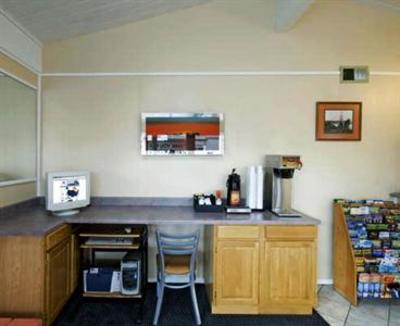 фото отеля Americas Best Value Inn & Suites Eureka (California)