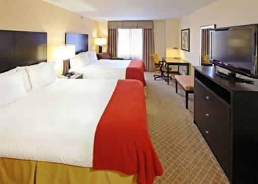 фото отеля Holiday Inn Express Hotel & Suites Pine Bluff