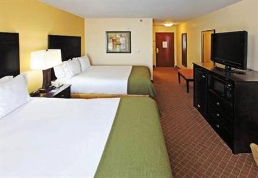 фото отеля Holiday Inn Express Hotel & Suites Pine Bluff