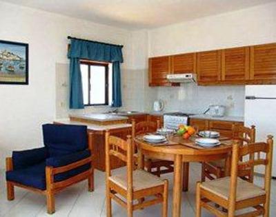 фото отеля Apartamentos Turisticos Neptuno Albufeira