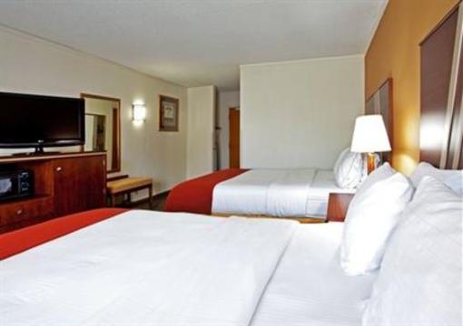фото отеля Holiday Inn Express Roanoke-Civic Center