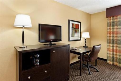 фото отеля Holiday Inn Express Hotel & Suites Evansville