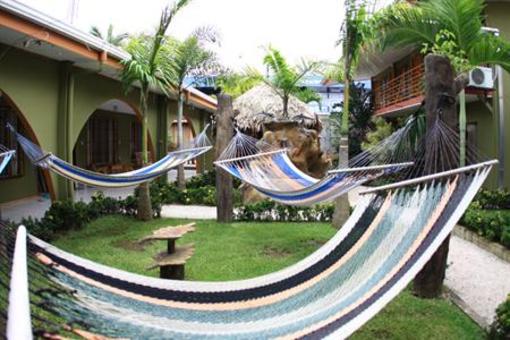 фото отеля Hostel Backpackers La Fortuna