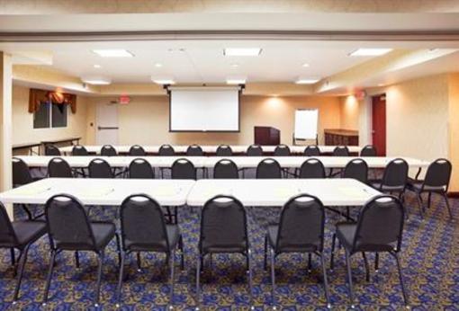 фото отеля Holiday Inn Express Hotel & Suites Cincinnati SE Newport