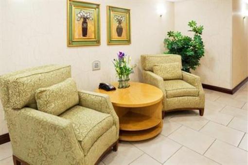 фото отеля Holiday Inn Express Hotel & Suites Cincinnati SE Newport
