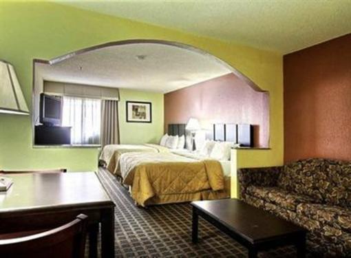 фото отеля Comfort Inn & Suites Macon