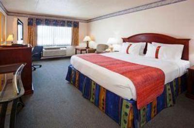 фото отеля Holiday Inn New Ulm