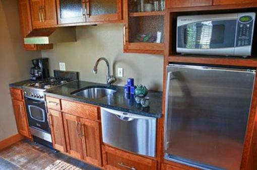 фото отеля Harrison House Suites