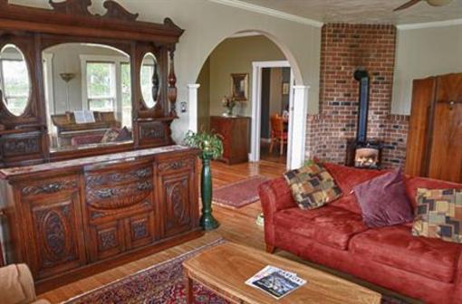 фото отеля Harrison House Suites