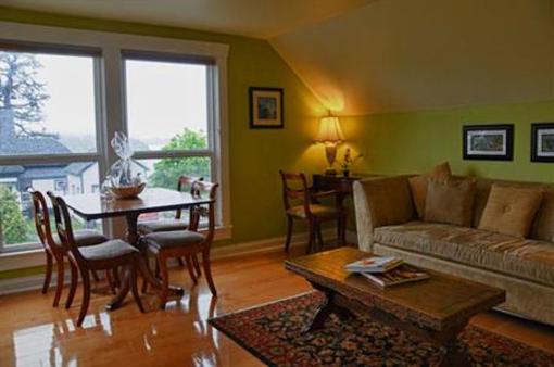 фото отеля Harrison House Suites