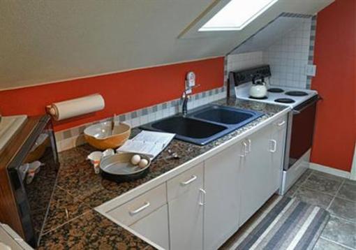фото отеля Harrison House Suites