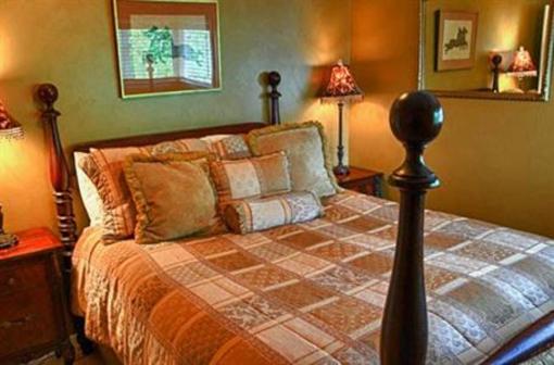фото отеля Harrison House Suites