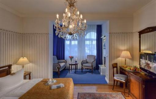 фото отеля Hotel Vier Jahreszeiten Binz