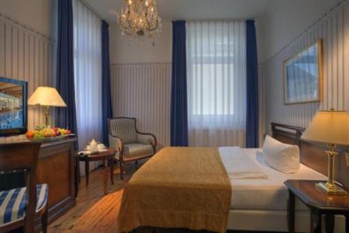 фото отеля Hotel Vier Jahreszeiten Binz