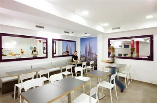 фото отеля Live & Dream B&B Barcelona