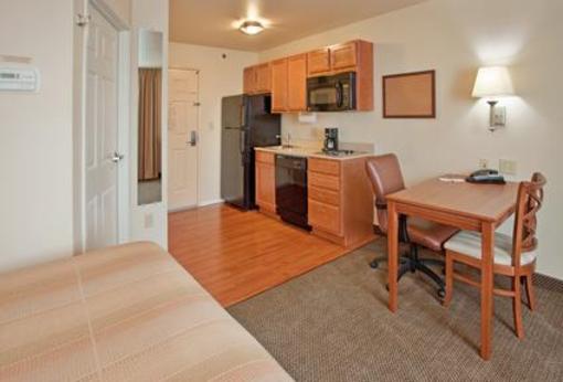 фото отеля Candlewood Suites Springfield South