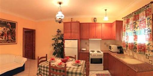 фото отеля Arazzo Apartments & Studios